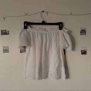 Off-the-shoulder Hollister Top